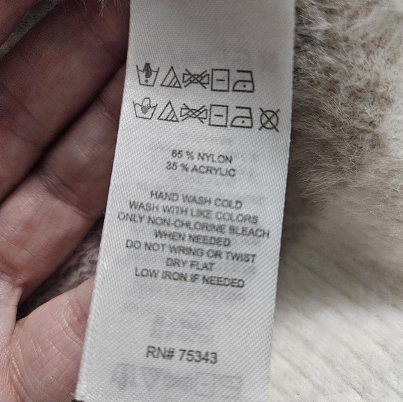 Jessica Simpson Cozy Geometric Patterned Sweater - Cream and Brown Sz M - Picture 5 of 5